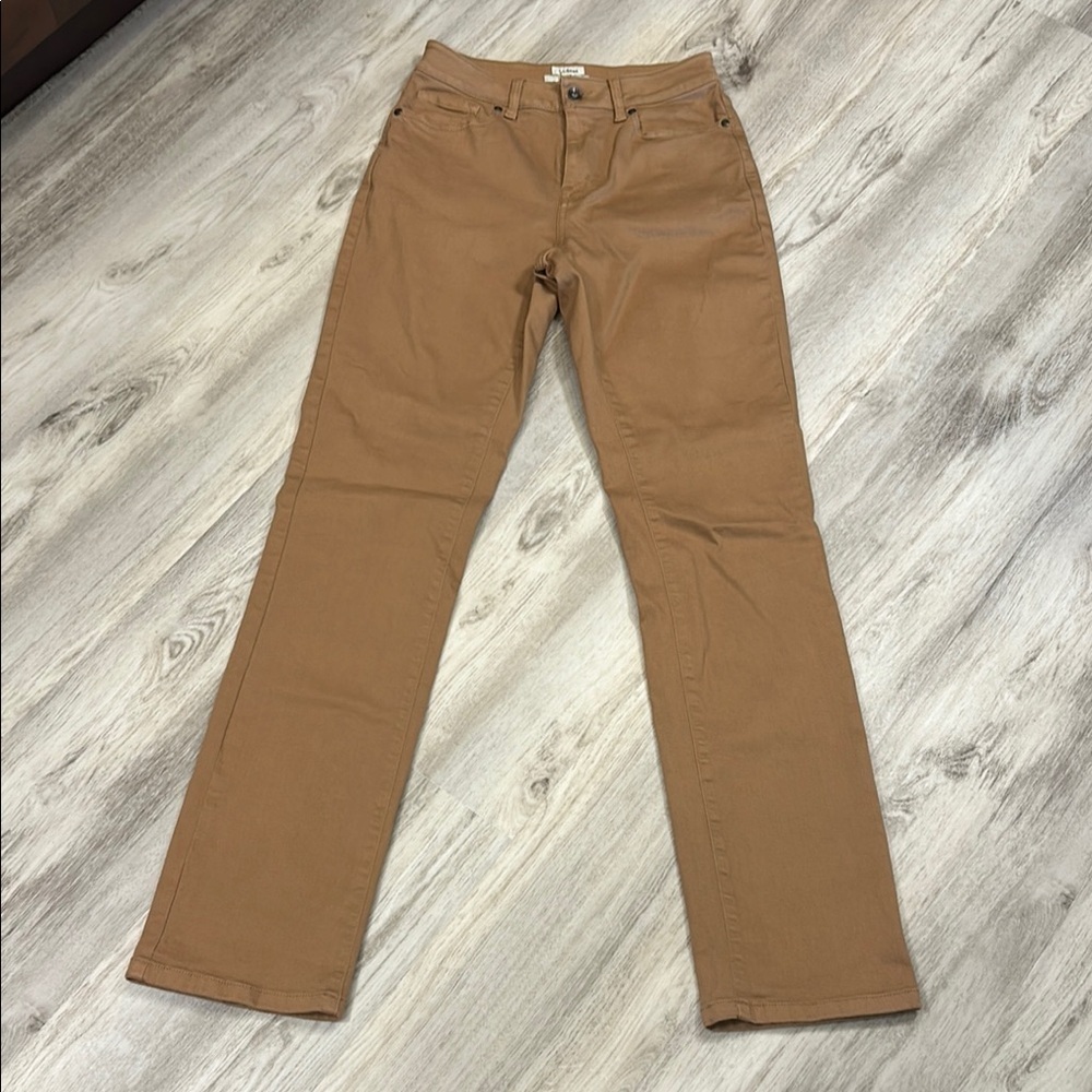 L.L. Bean Women’s True Shape Classic Fit Straight Leg Cotton Blend Denim Jeans